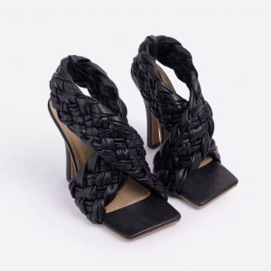 Hollywood Heel